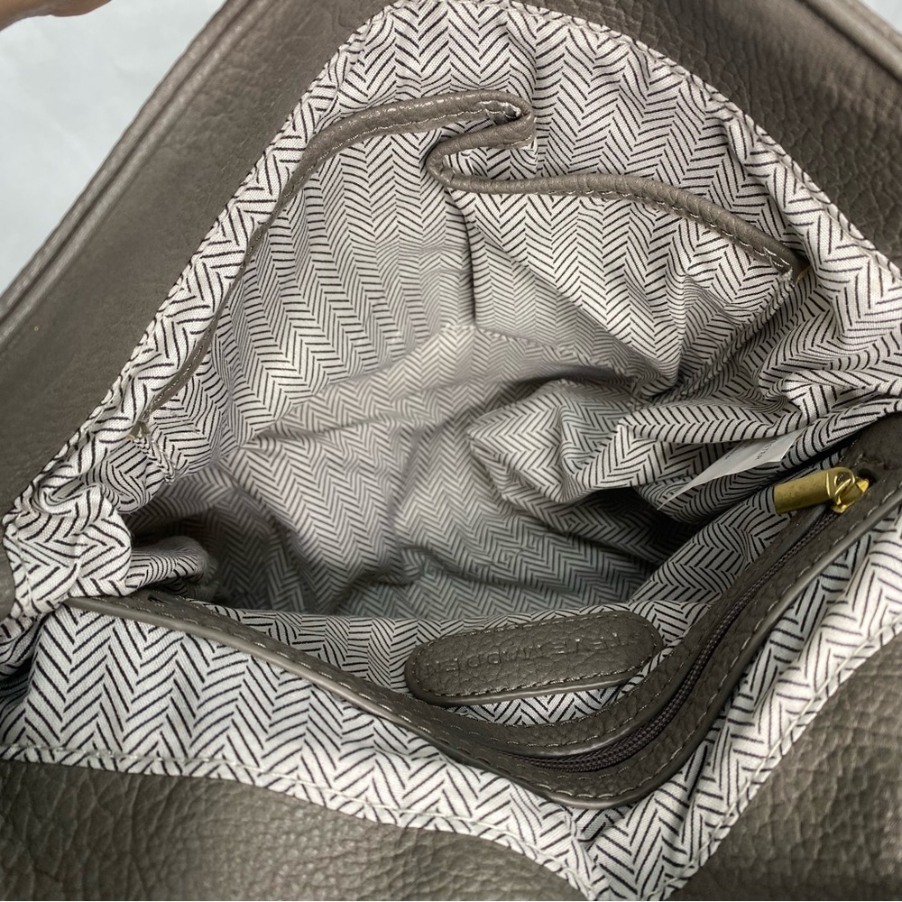 Steve Madden Faux Leather Cross Body Bag Gray Clasp Flap Adjustable Purse - Picture 8 of 10